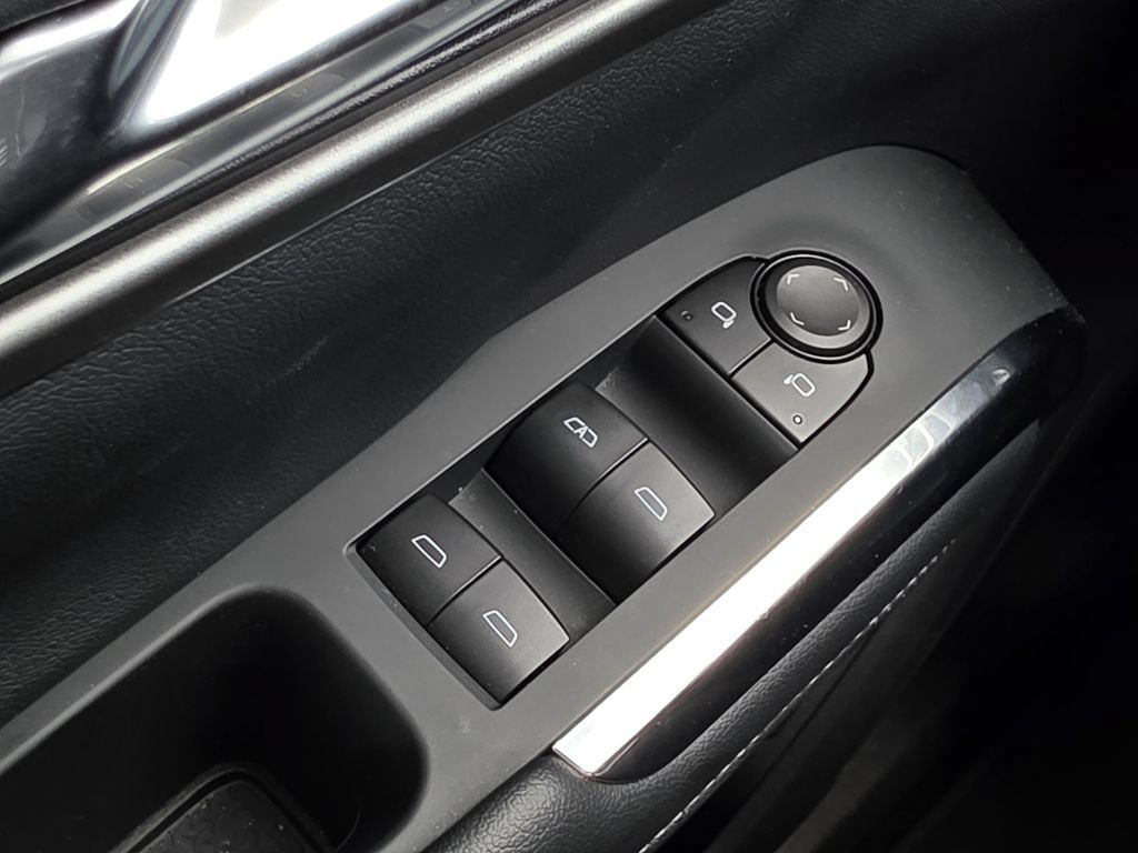 Used 2026 Chevrolet Traverse LT AWD/4WD image 27