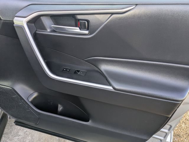 Used 2024 Toyota RAV4 XLE image 32