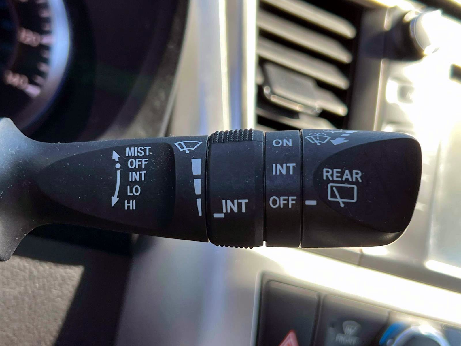 Used 2016 Toyota Highlander Plus AWD/4WD image 23