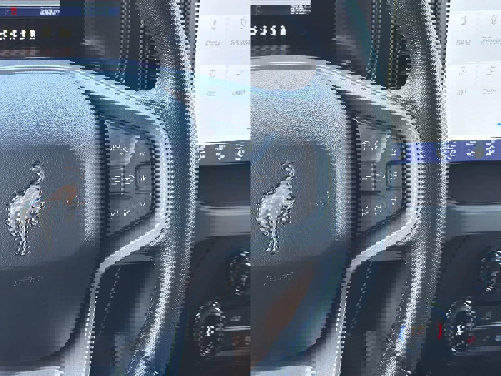 Used 2023 Ford Bronco Badlands image 13