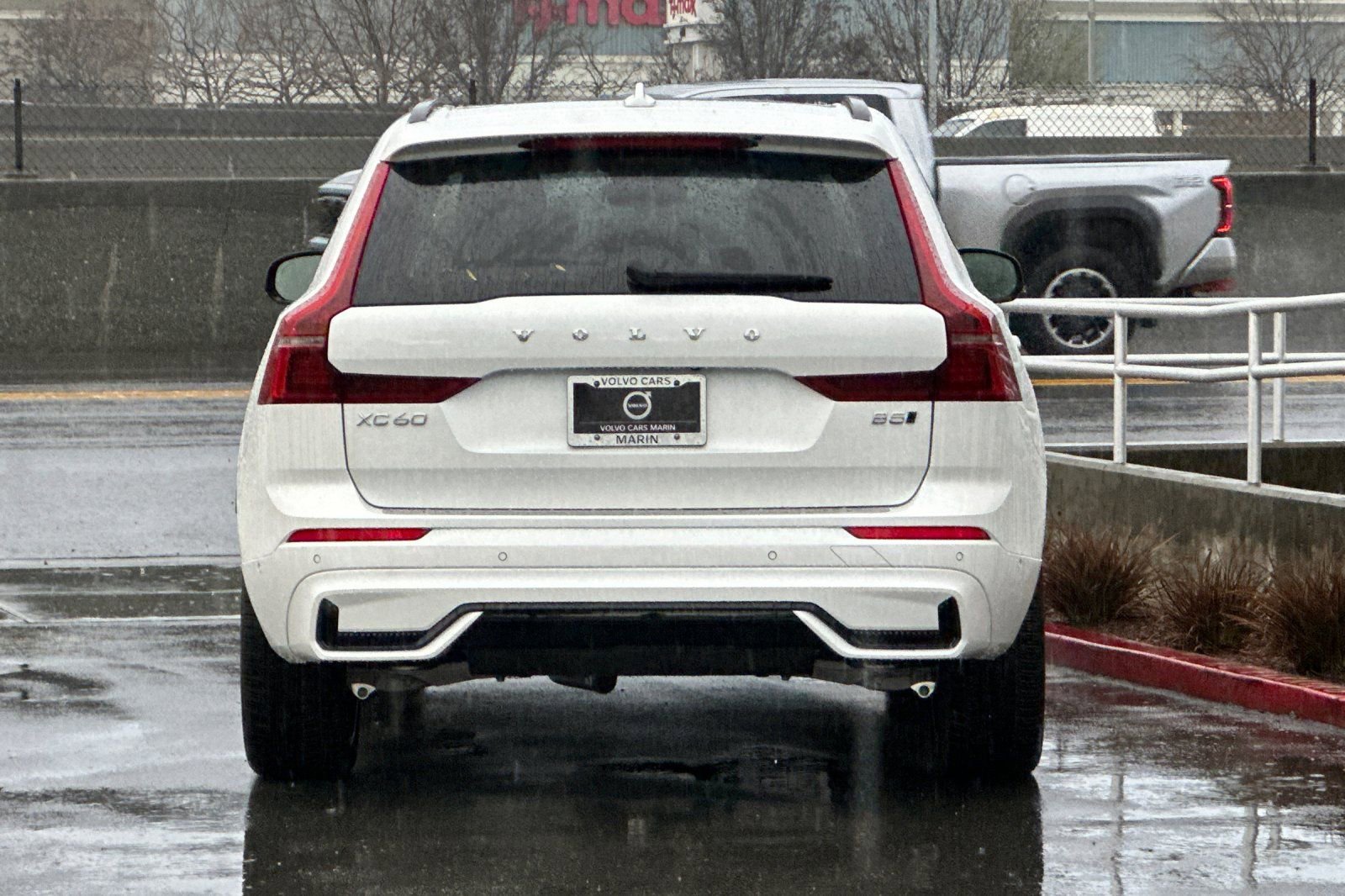 New 2026 Volvo XC60 B5 Ultra w/ Protection Package Premier image 7