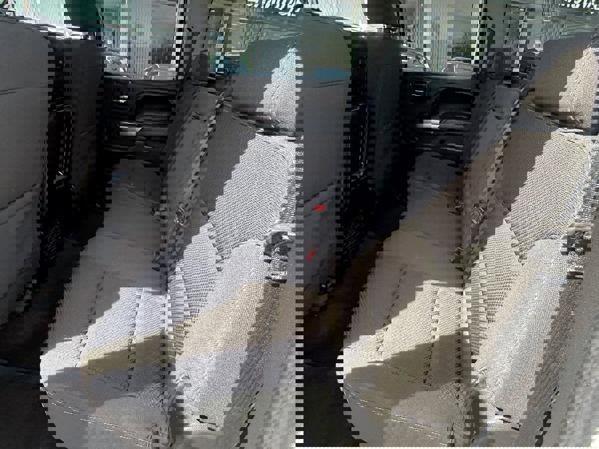 Used 2018 Chevrolet Silverado 1500 LT w/ LT Eassist Package image 15