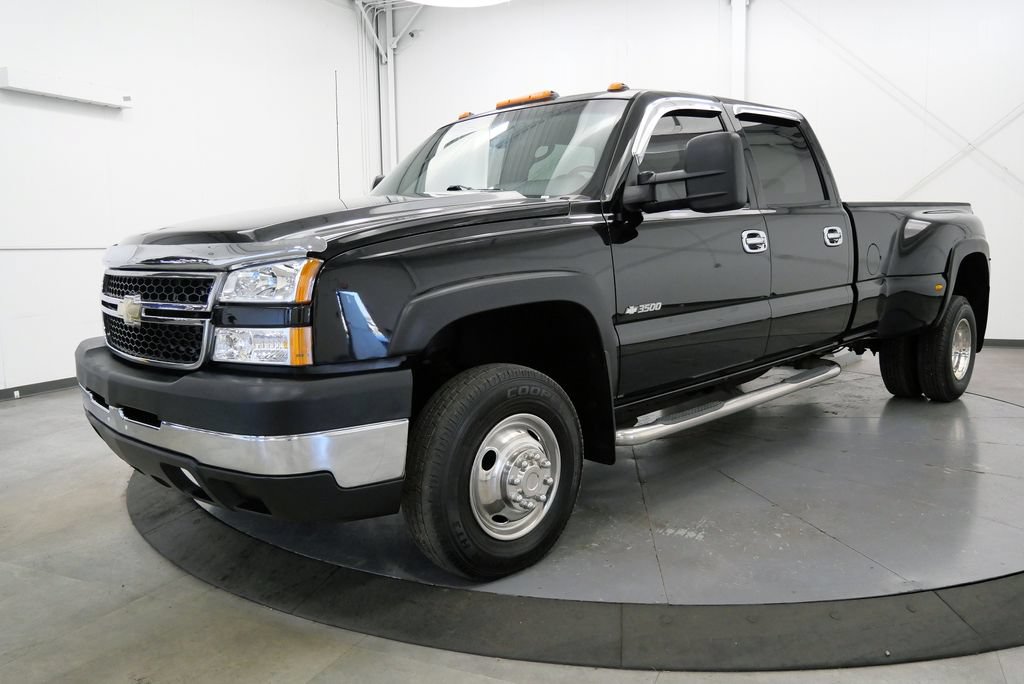 Used 2007 Chevrolet Silverado 3500 LT AWD/4WD image 3