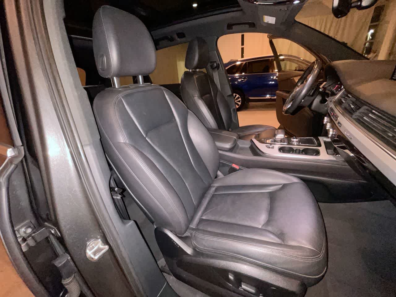 Used 2019 Audi Q7 2.0T Premium w/ Convenience Package AWD/4WD image 27
