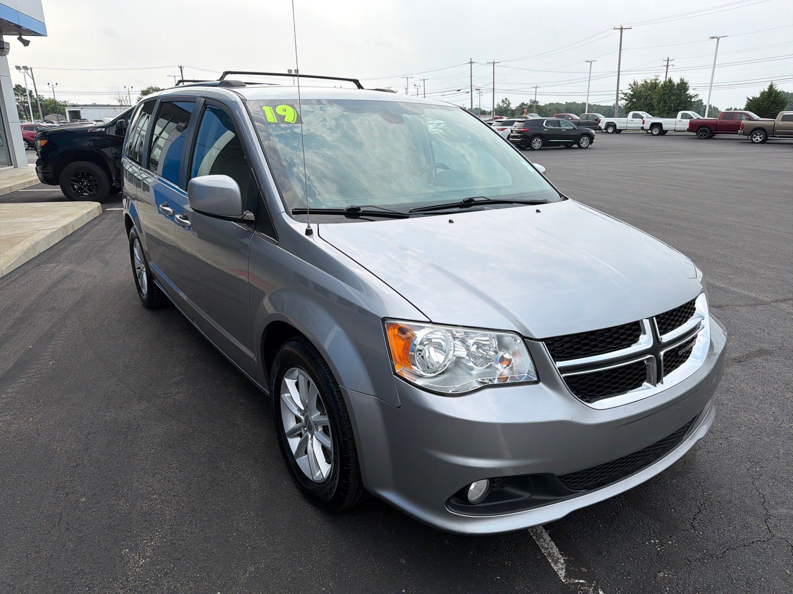 Used 2019 Dodge Grand Caravan SXT FWD image 6