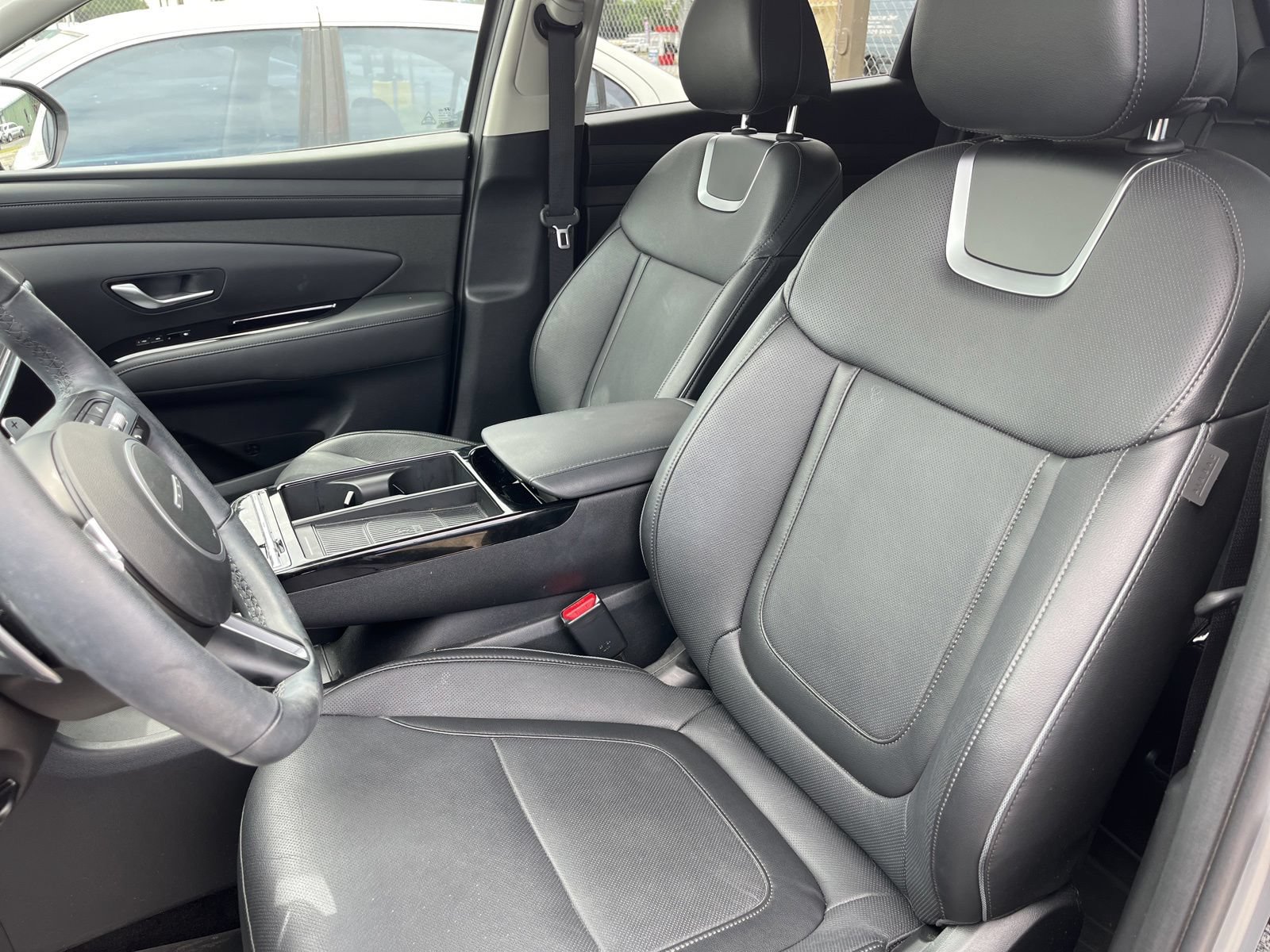 Used 2025 Hyundai Tucson Limited AWD/4WD image 20