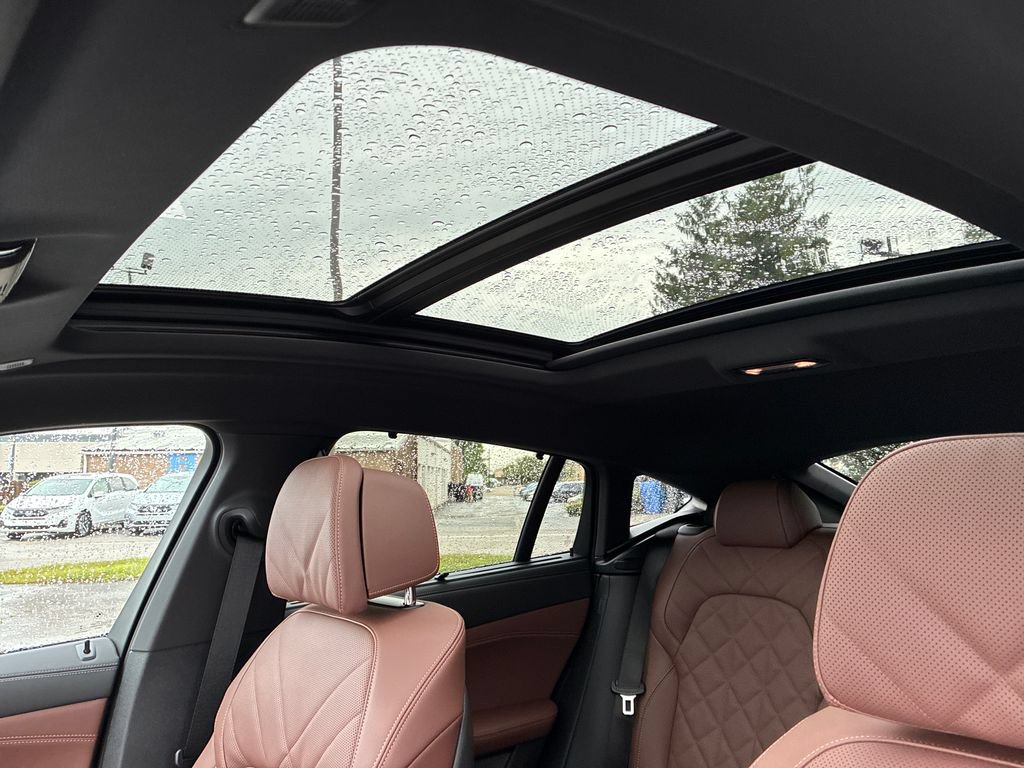 New 2027 BMW X6 M60i AWD/4WD image 17