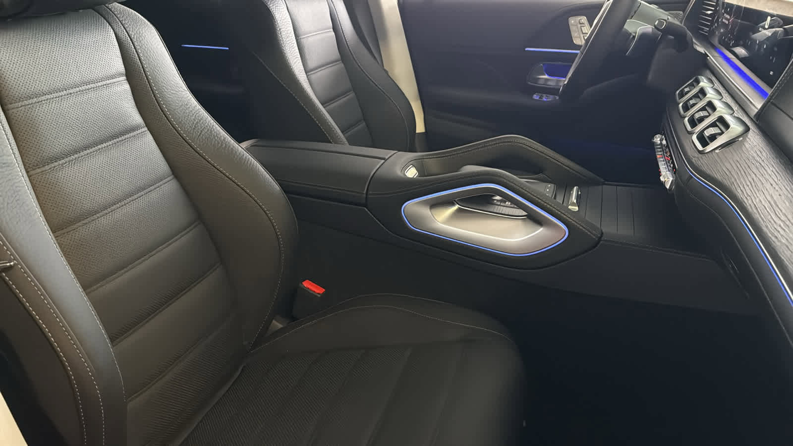 New 2026 Mercedes-Benz GLE 450 4MATIC image 36