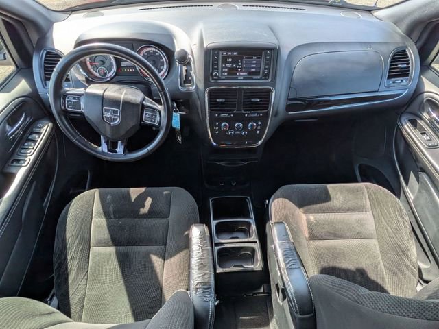 Used 2018 Dodge Grand Caravan SE image 24