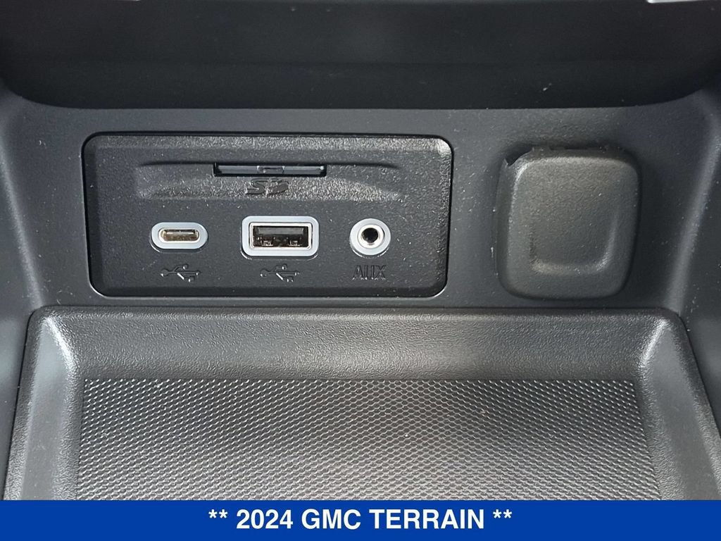 Used 2024 GMC Terrain SLT w/ Infotainment Package II AWD/4WD image 26