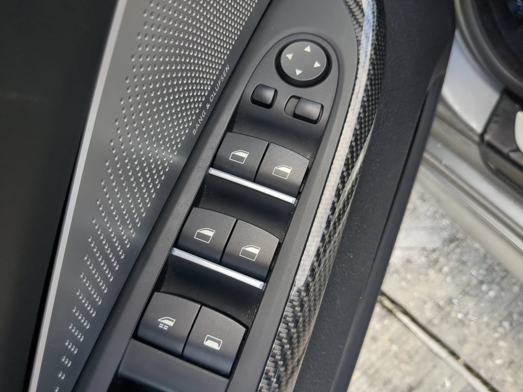 Used 2018 BMW M6 Convertible RWD image 18