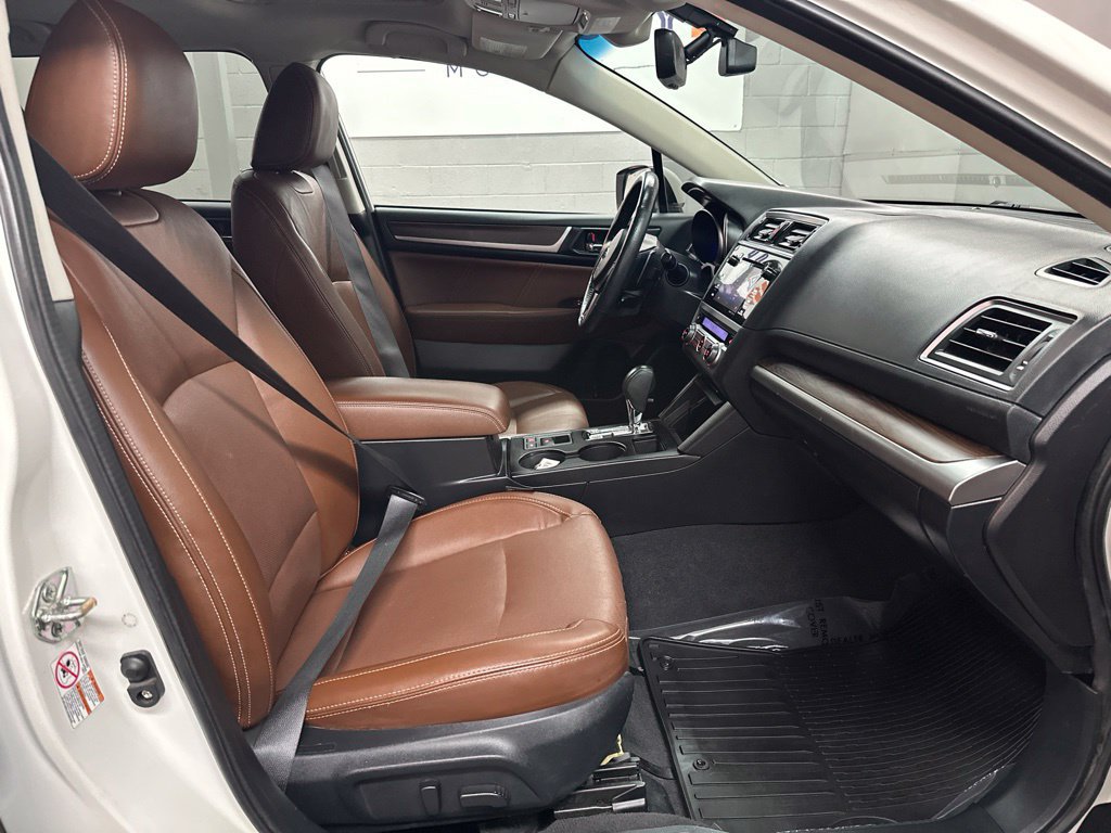 Used 2017 Subaru Outback 2.5i Touring AWD/4WD image 19