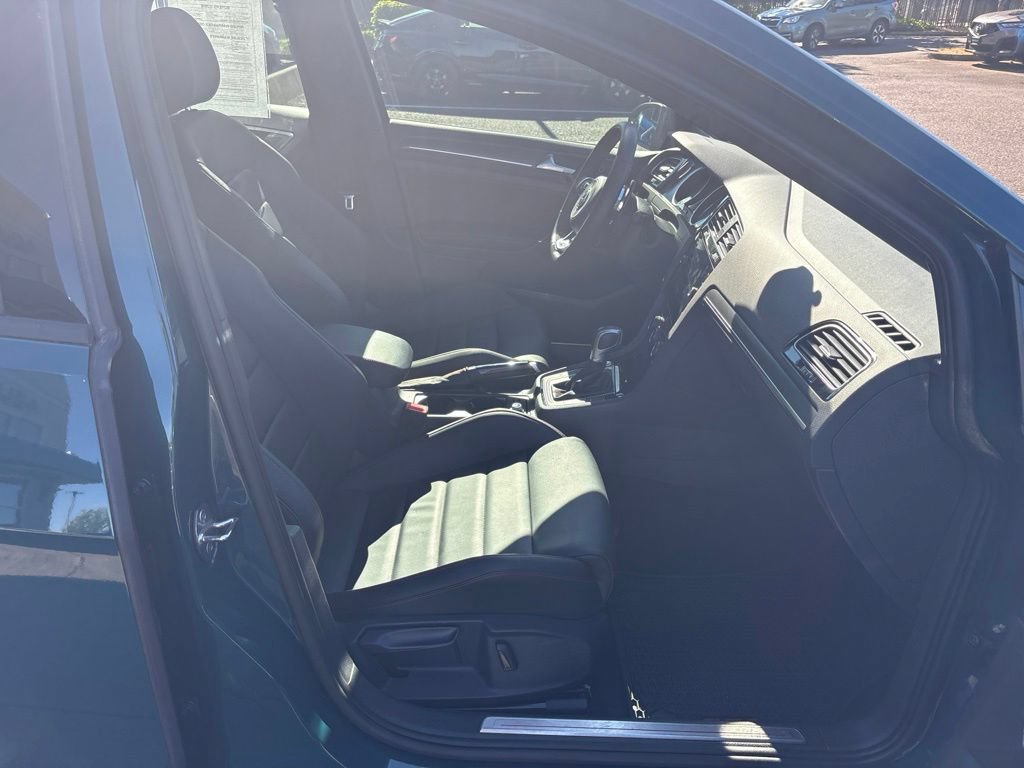 Used 2018 Volkswagen GTI 4-Door FWD image 22