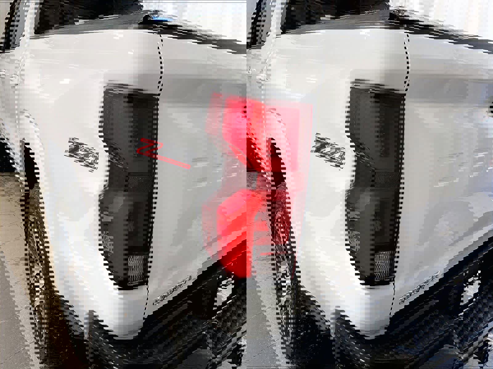 Used 2024 Chevrolet Colorado Z71 w/ Z71 Convenience Package 2 image 34