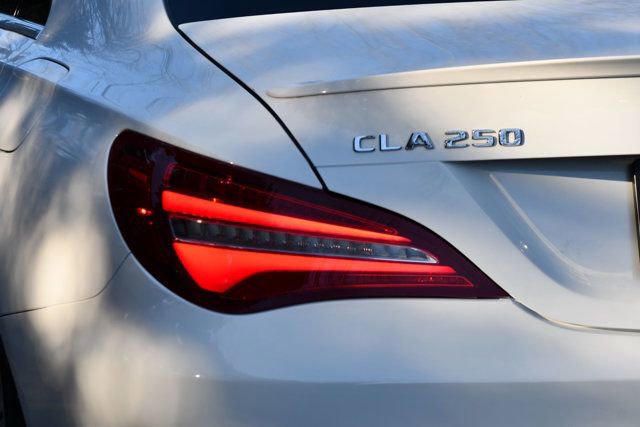 Used 2019 Mercedes-Benz CLA 250 4MATIC w/ Premium Package image 6