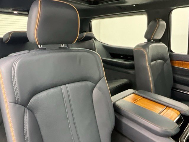 Used 2022 Jeep Grand Wagoneer Series II w/ Convenience Group III AWD/4WD image 21