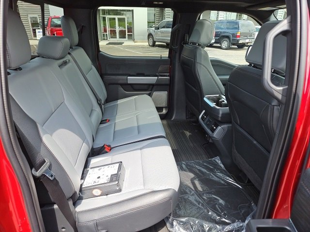New 2025 Ford F150 Lightning Lariat image 11