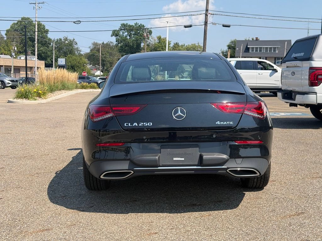 Used 2023 Mercedes-Benz CLA 250 4MATIC image 4