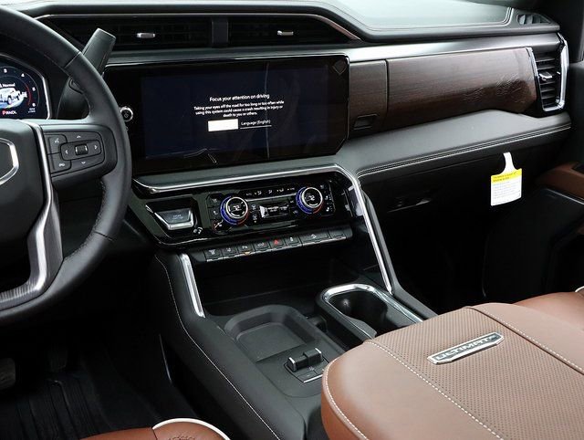 New 2026 GMC Sierra 2500 Denali Ultimate w/ Max Trailering Package image 17