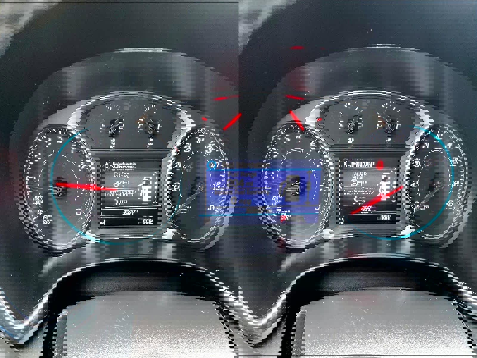 Used 2023 Chevrolet Equinox LT image 24