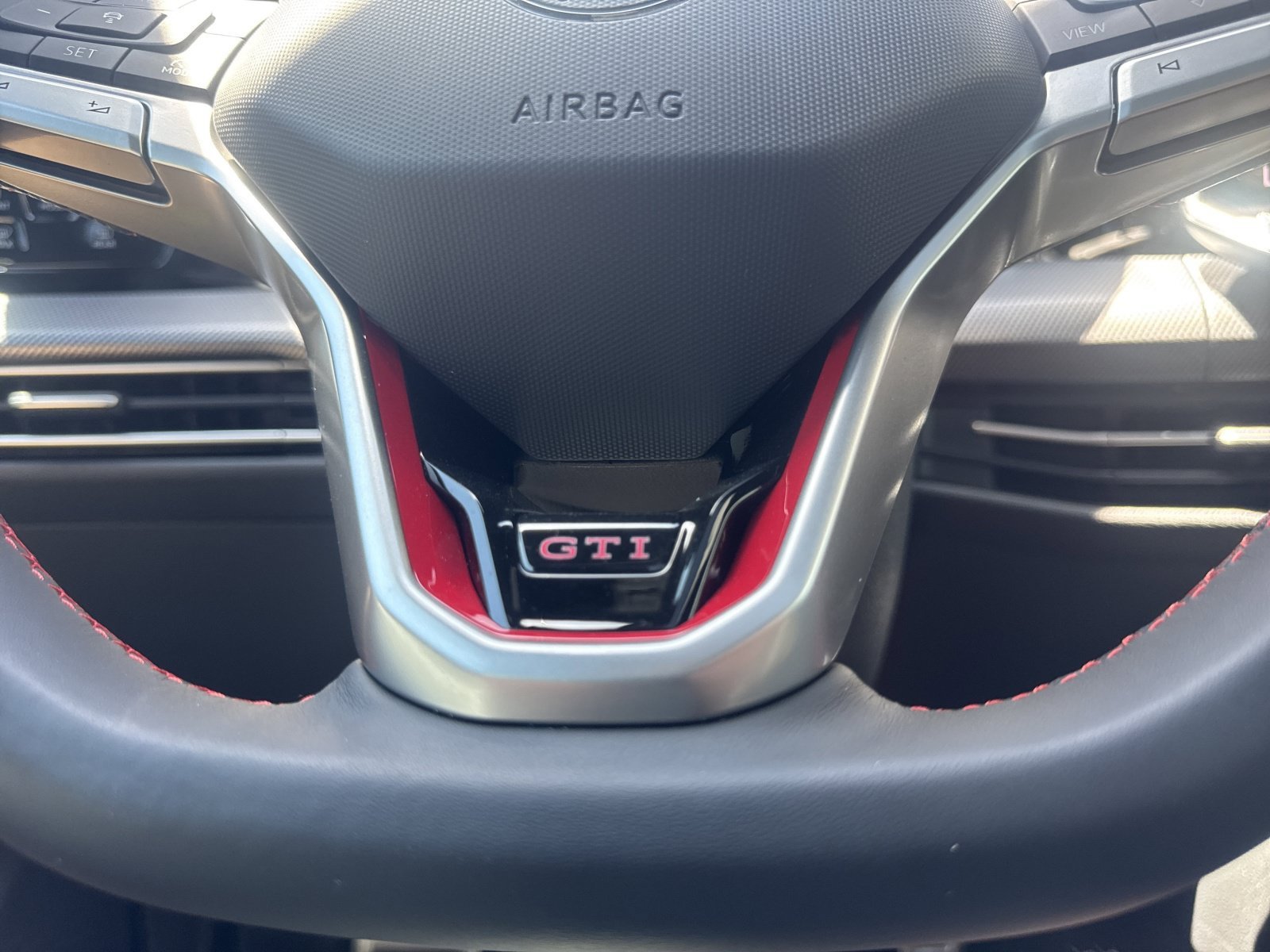 New 2026 Volkswagen GTI SE FWD image 31
