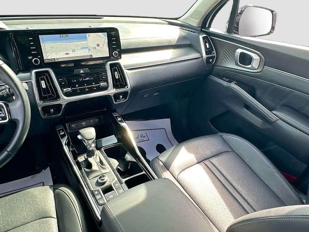 Certified 2023 Kia Sorento SX AWD/4WD image 24