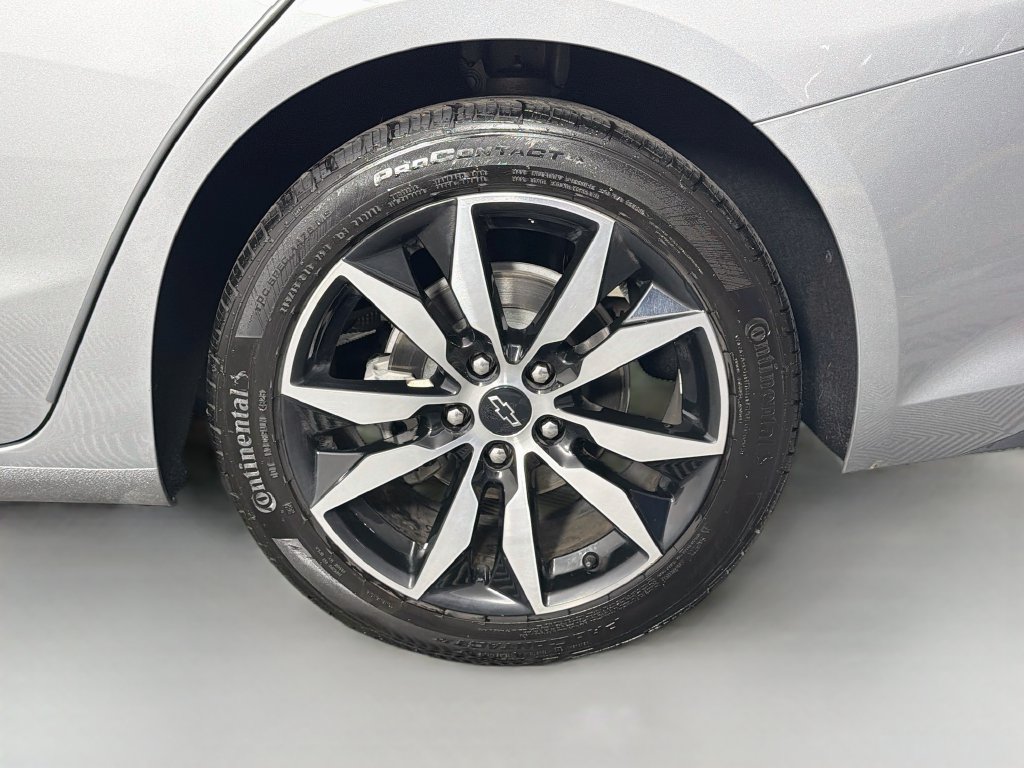 Used 2023 Chevrolet Malibu RS FWD image 28