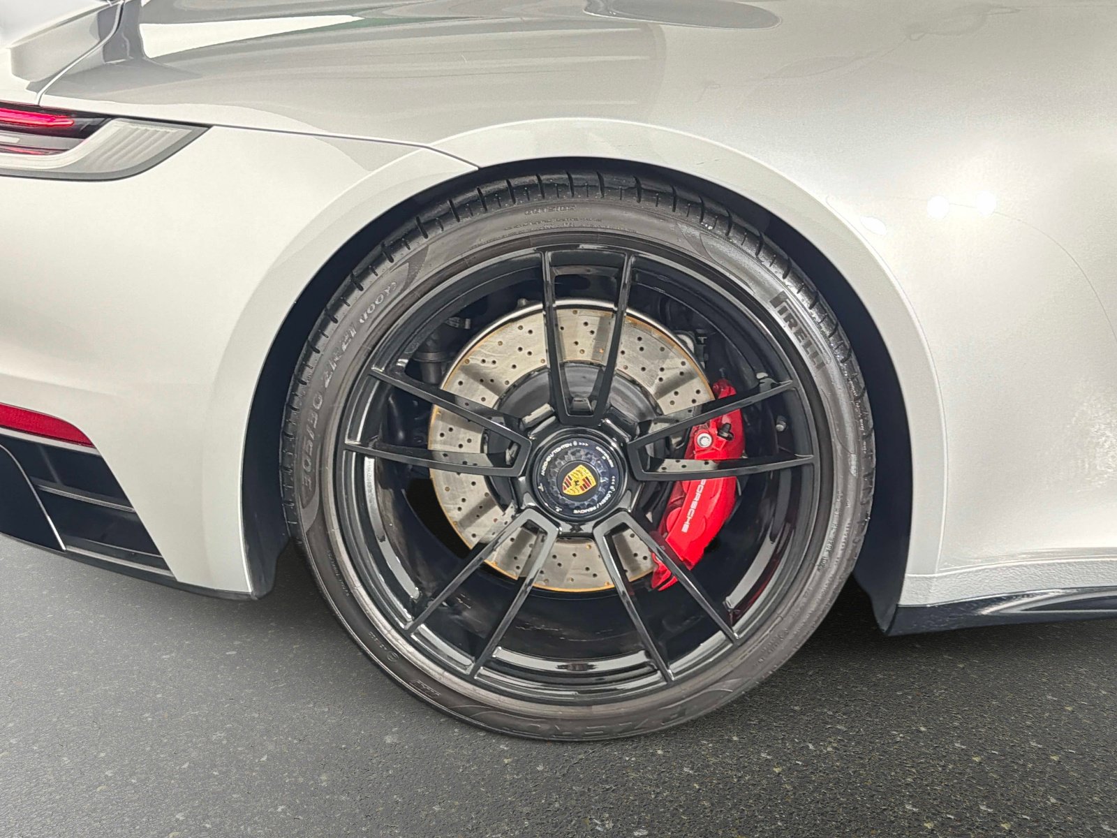 Used 2024 Porsche 911 Carrera 4 GTS image 19