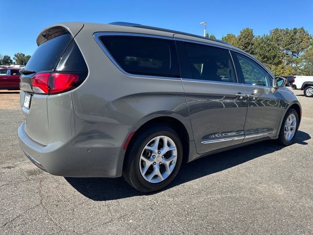 Used 2020 Chrysler Pacifica Touring-L Plus w/ Tire & Wheel Group image 5