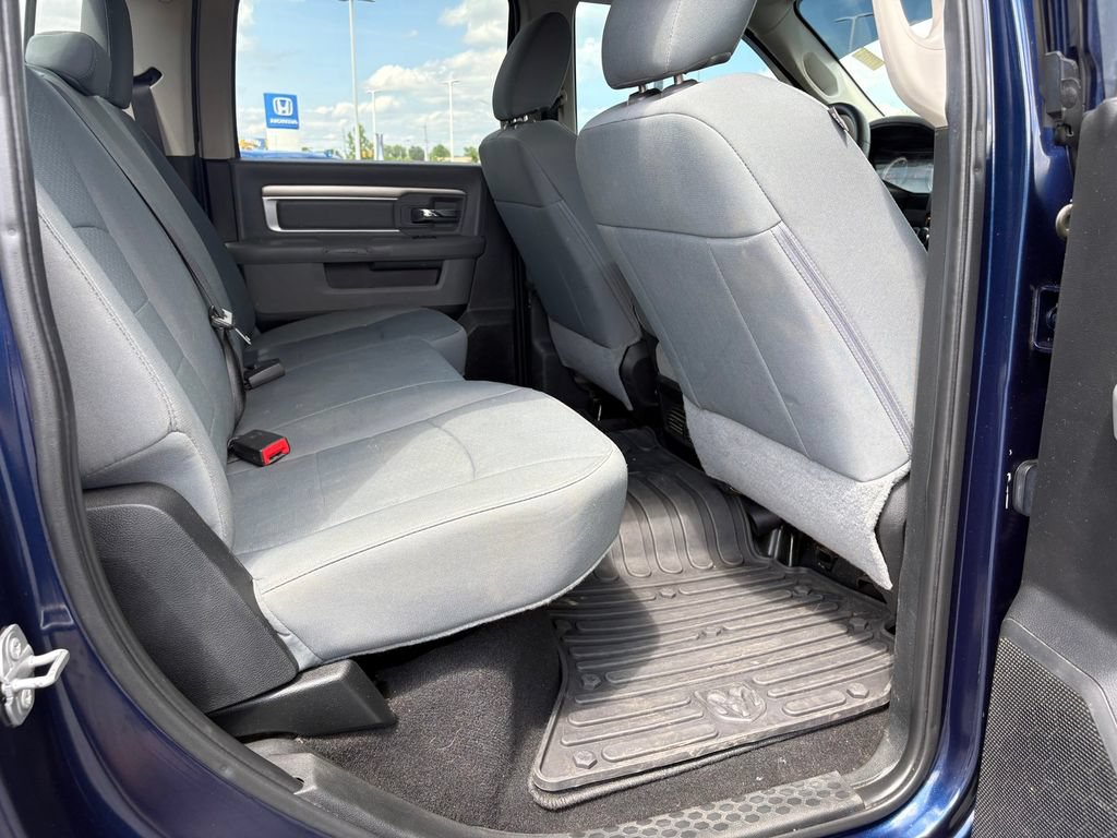 Used 2018 RAM 1500 Classic SLT AWD/4WD image 12
