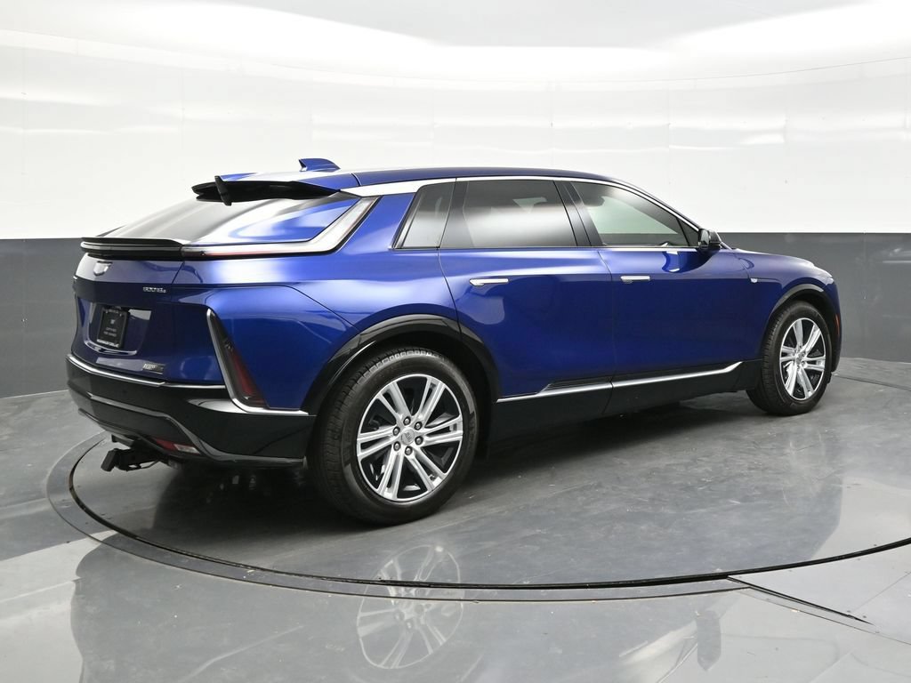 Certified 2024 Cadillac Lyriq Tech AWD/4WD image 7