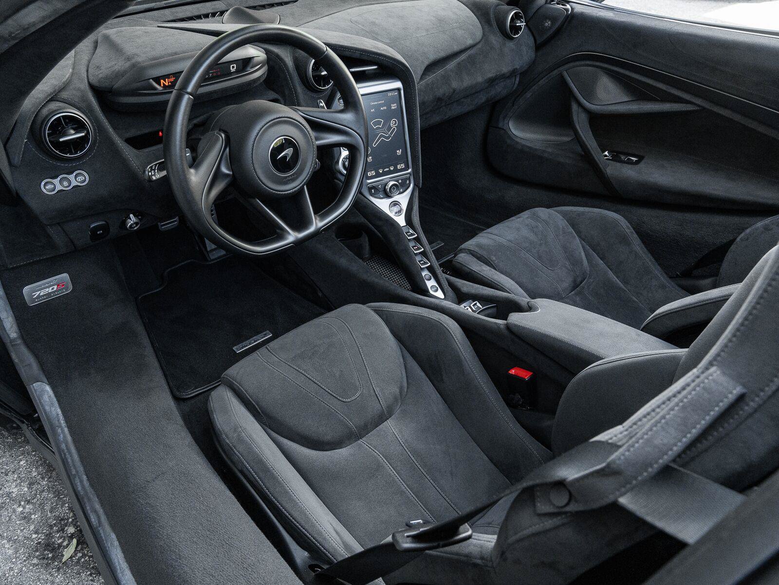 Used 2020 McLaren 720S Spider RWD image 2