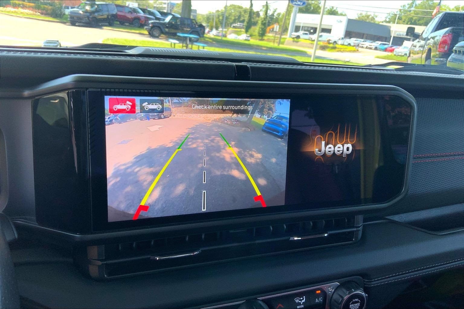 Used 2024 Jeep Wrangler Unlimited Rubicon 392 AWD/4WD image 25