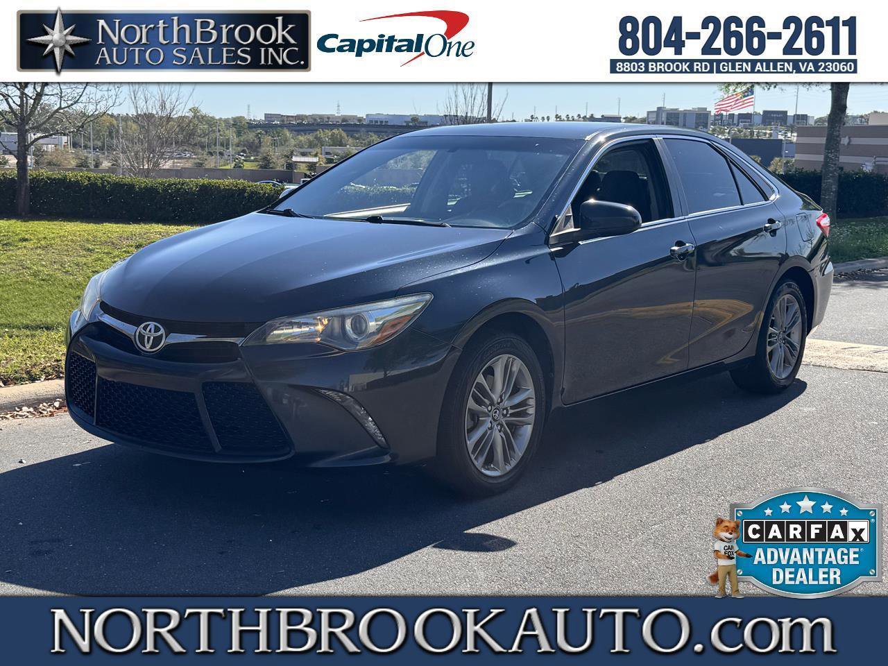 Used 2017 Toyota Camry SE image 1