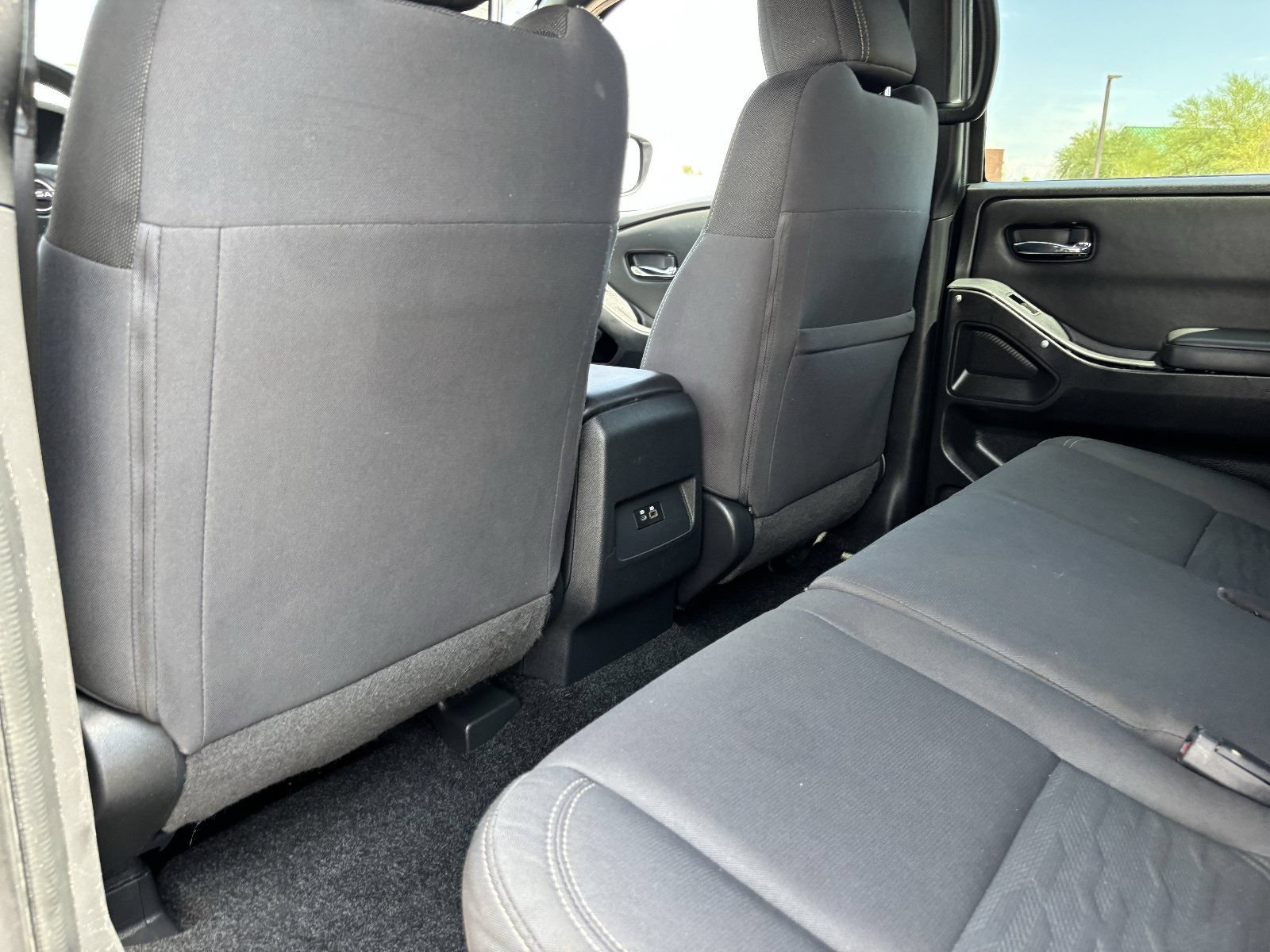 Certified 2023 Nissan Frontier SV w/ Midnight Edition Package RWD image 18