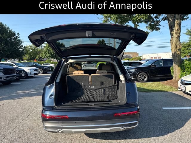 Used 2023 Audi Q7 3.0T Premium Plus w/ Premium Plus Package AWD/4WD image 12