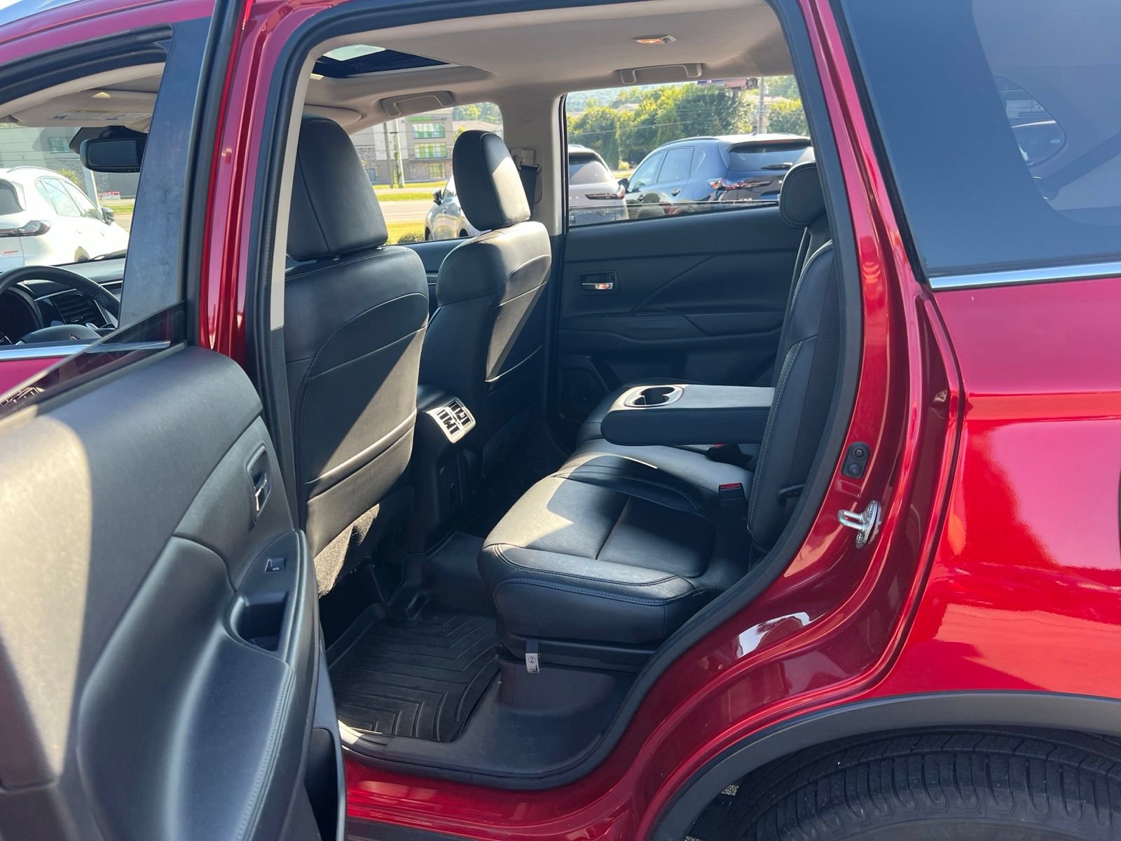 Used 2020 Mitsubishi Outlander GT AWD/4WD image 23