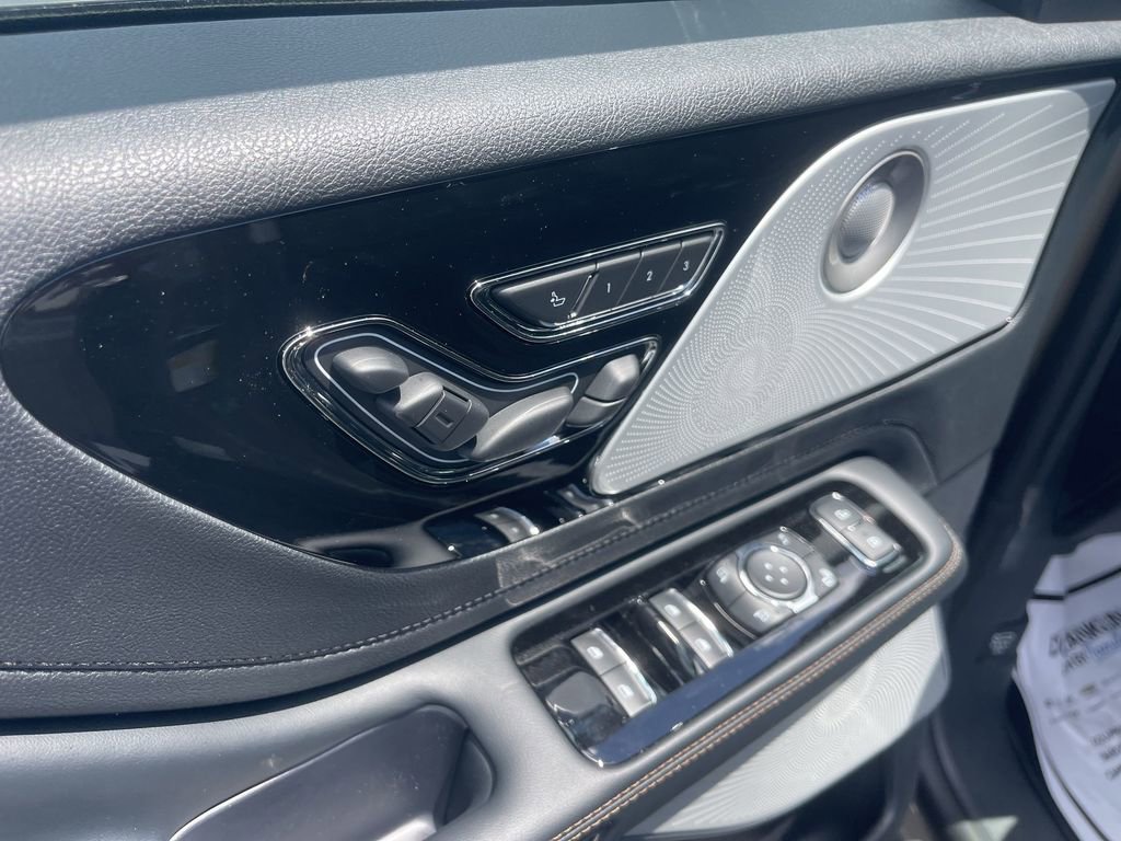 New 2026 Lincoln Aviator Reserve AWD/4WD image 19