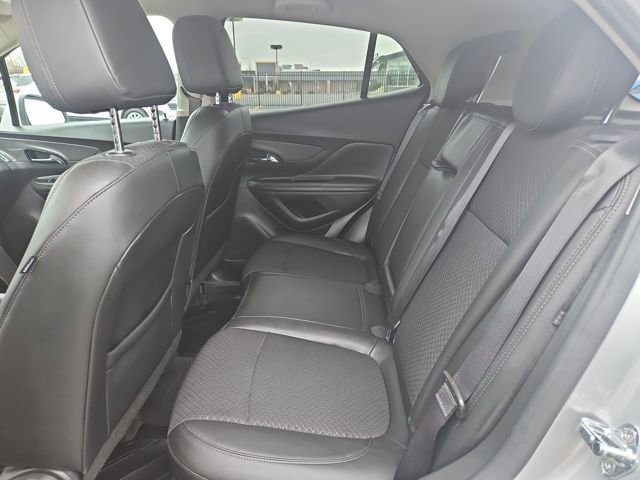 Used 2022 Buick Encore Preferred w/ Safety Package image 25