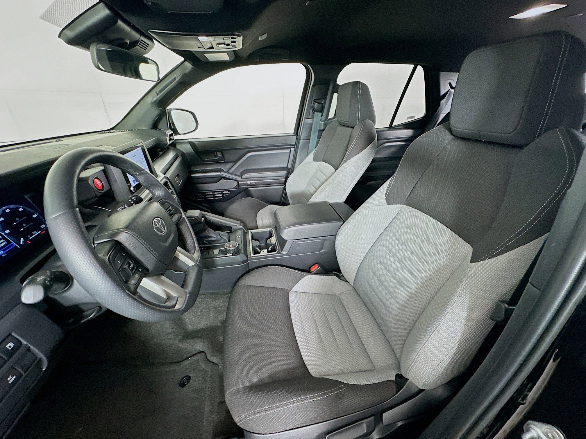 Used 2025 Toyota 4Runner TRD Off-Road image 13