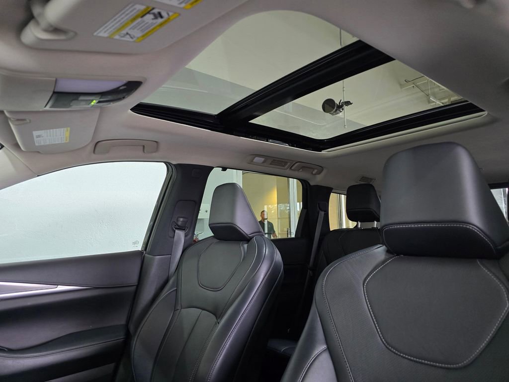 Certified 2023 INFINITI QX60 Luxe w/ Cargo Package image 23
