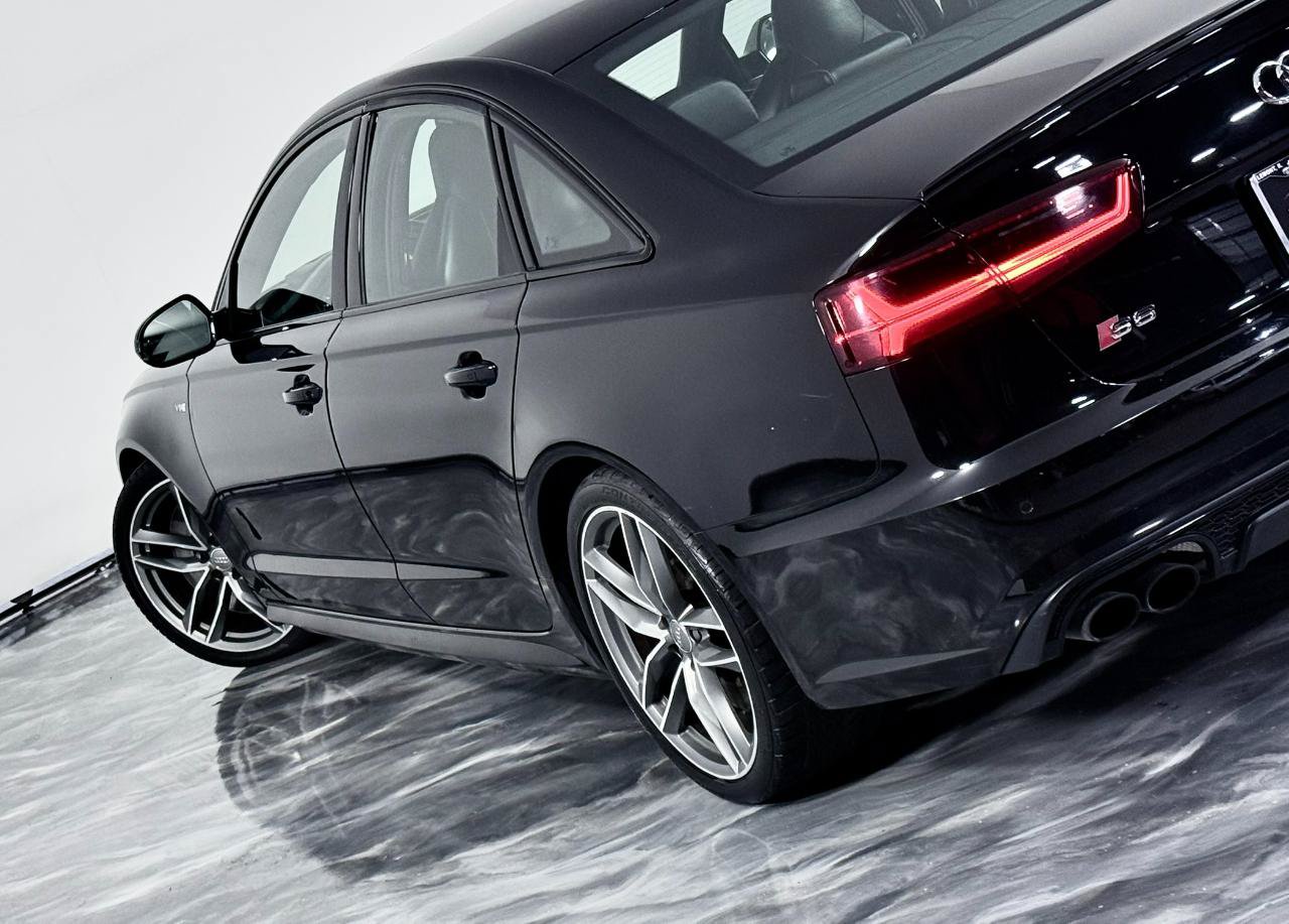 Used 2017 Audi S6 Prestige w/ S6 Sport Package AWD/4WD image 13