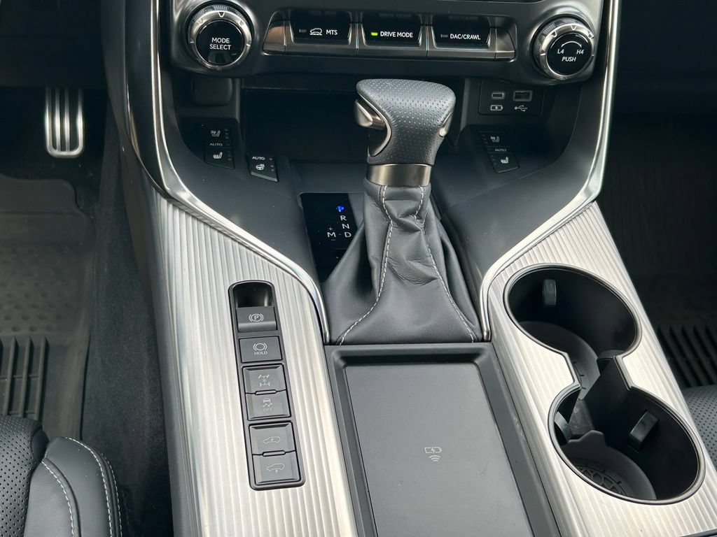 Used 2024 Lexus LX 600 F Sport AWD/4WD image 25