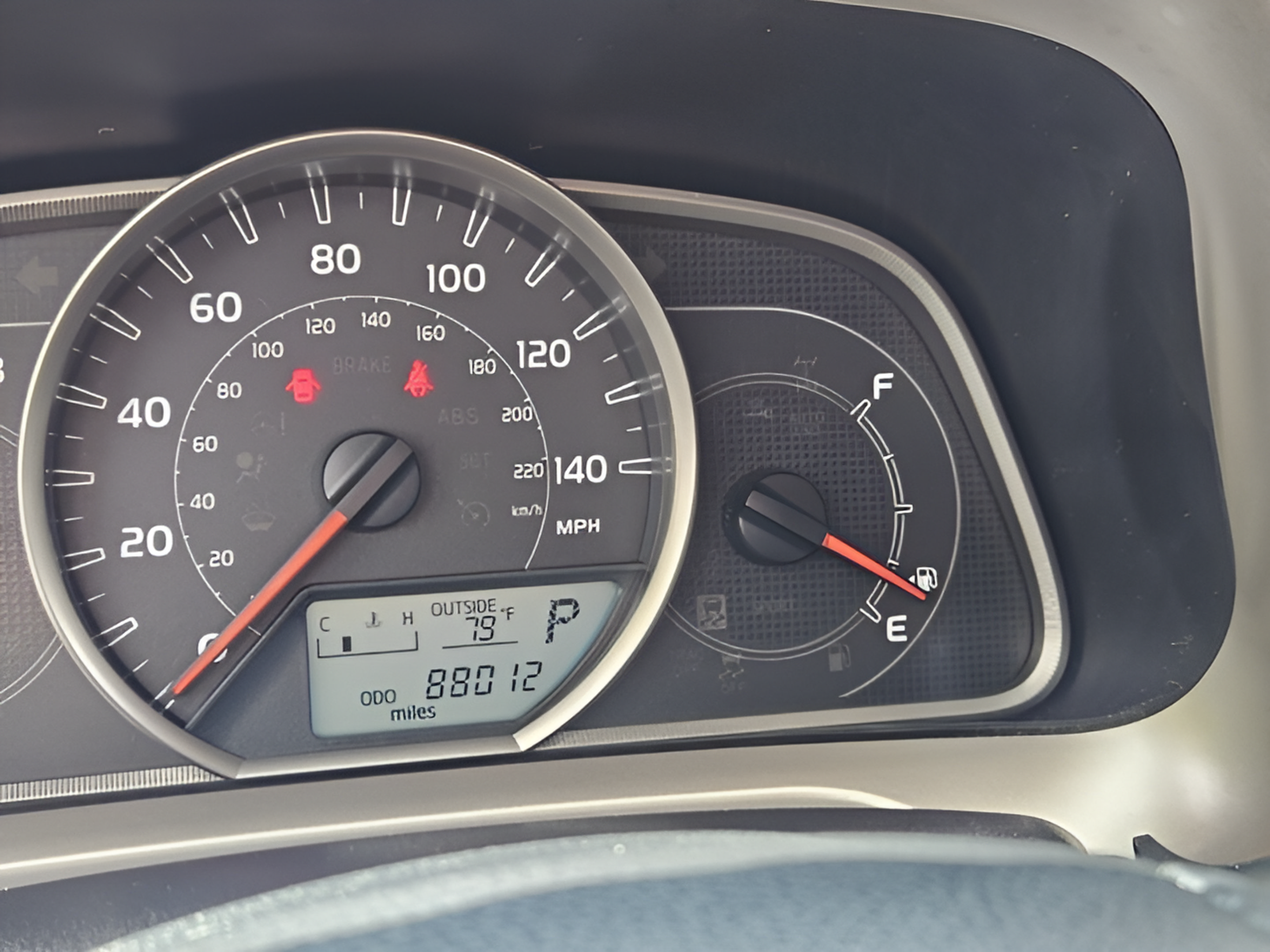 Used 2015 Toyota RAV4 LE FWD image 18