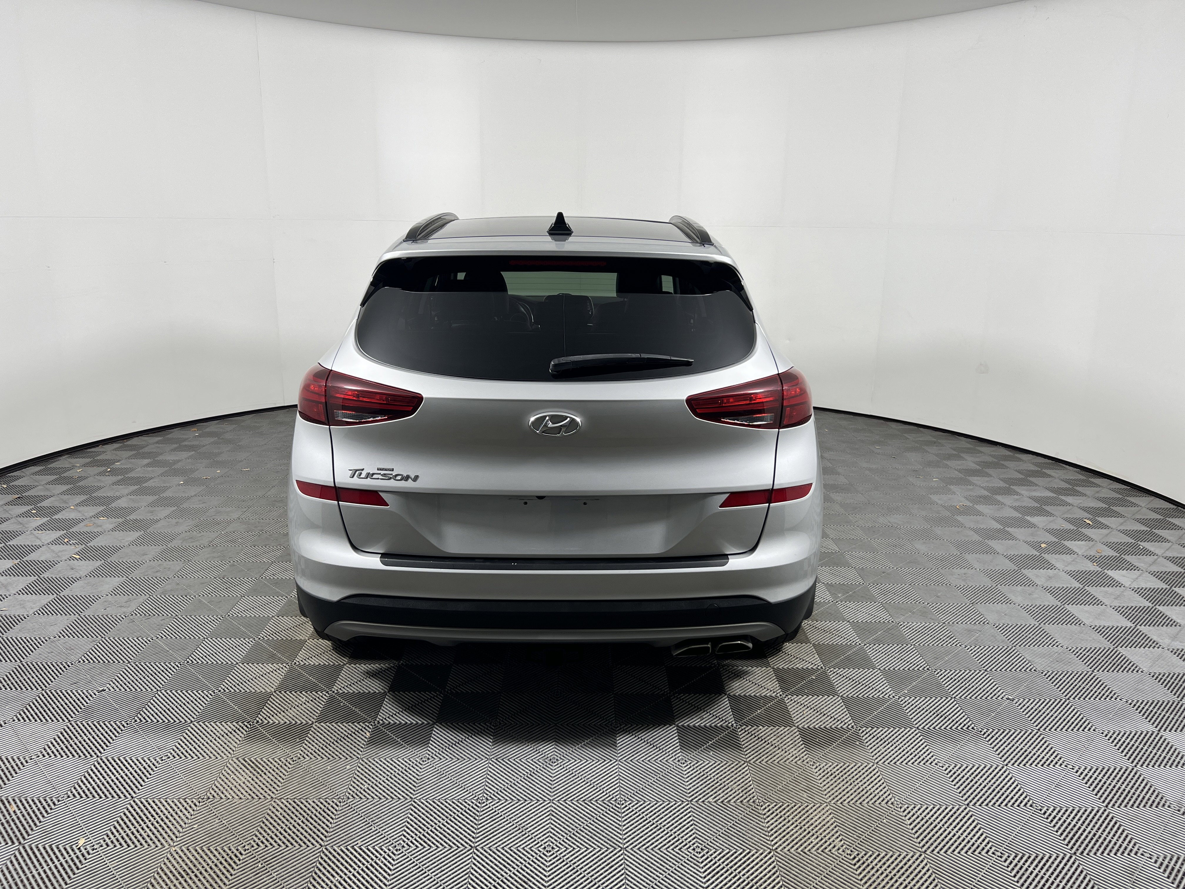 Used 2021 Hyundai Tucson Ultimate w/ Cargo Package FWD image 4