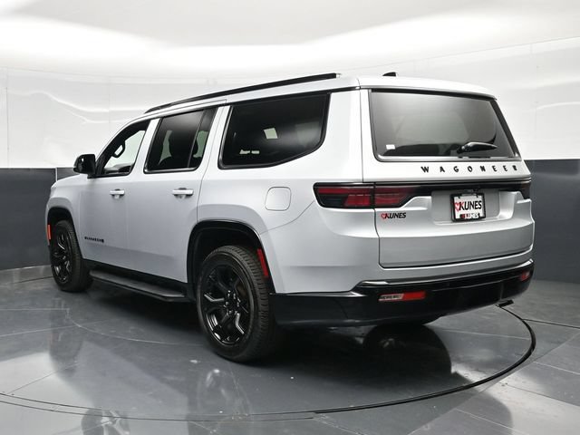 Certified 2024 Jeep Wagoneer Series II AWD/4WD image 11