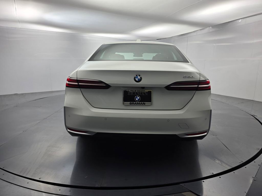 Used 2026 BMW 530i image 5