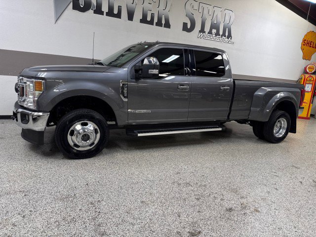 Used 2022 Ford F350 XLT w/ XLT Premium Package image 4