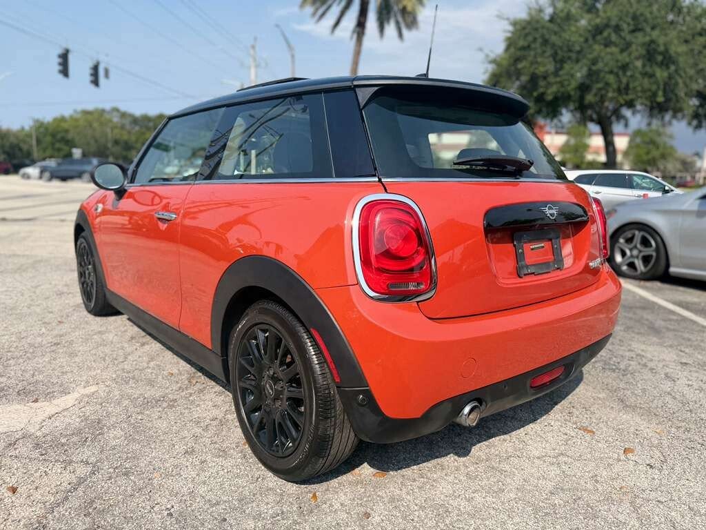 Used 2019 MINI Cooper 2-Door Hardtop FWD image 3