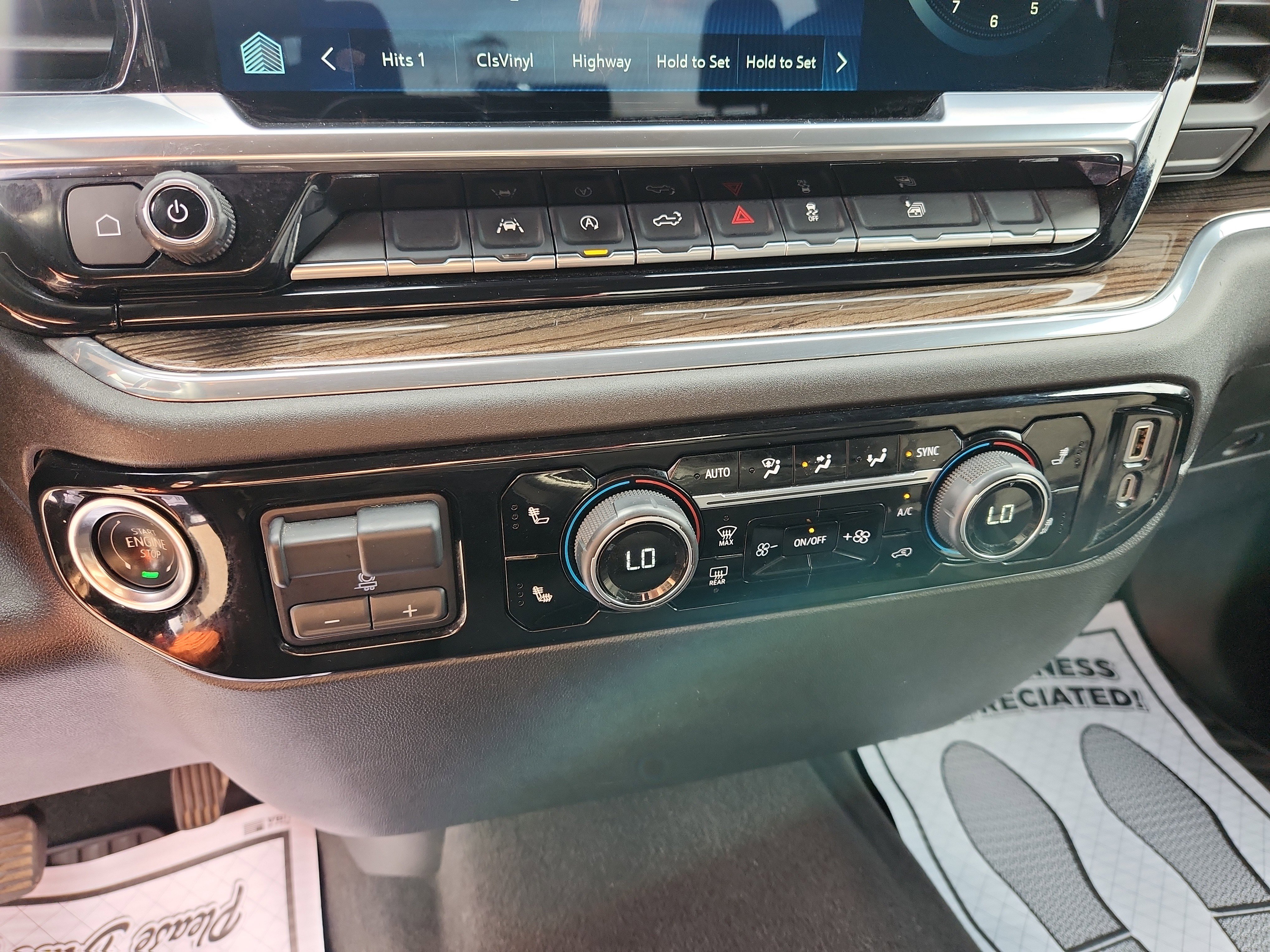 Used 2025 Chevrolet Silverado 1500 LT image 33